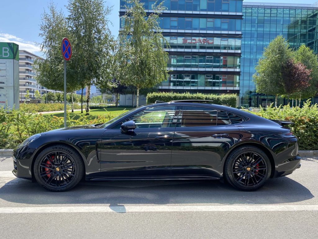 Porsche Panamera 4 E-Hybrid