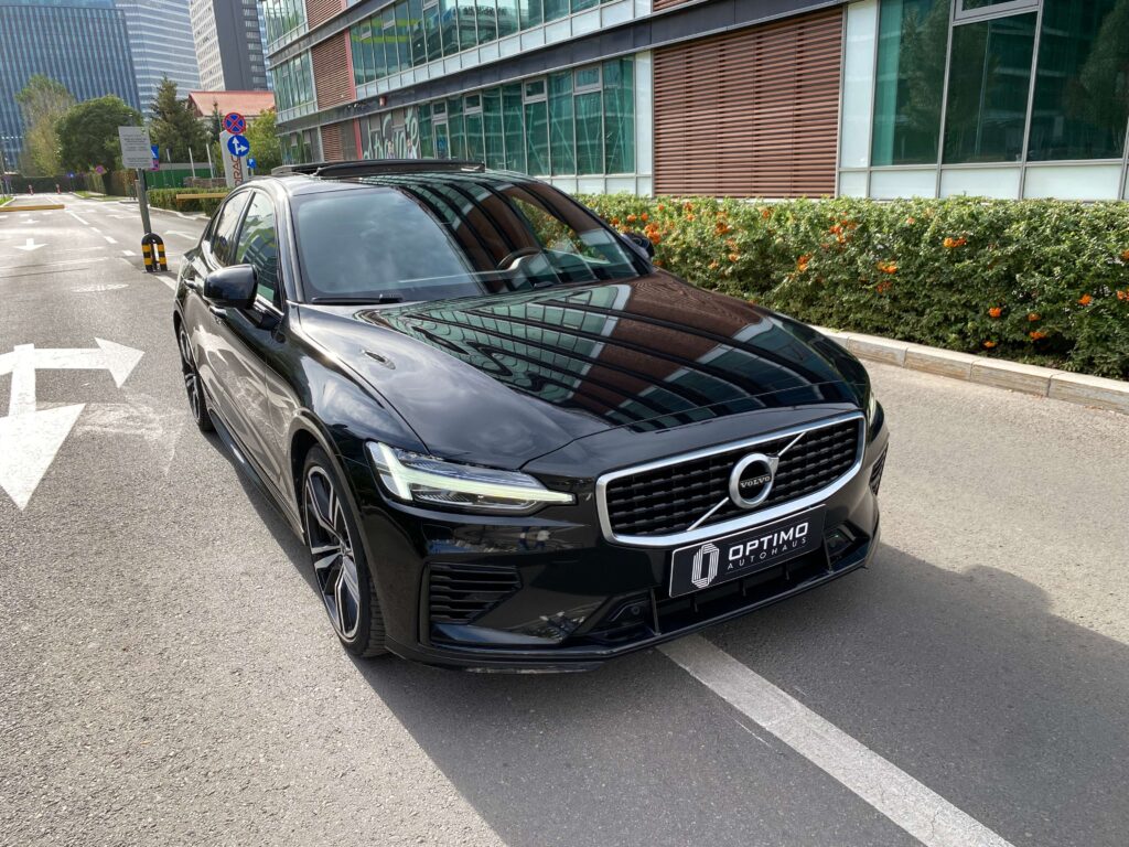 2020 Volvo S60 T8, 390cp, Recharge AWD, RDesign