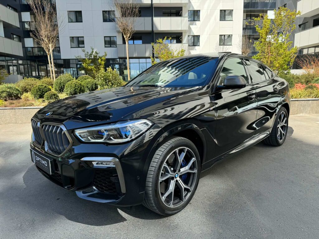 2020 BMW X6 M50i (530Cp)