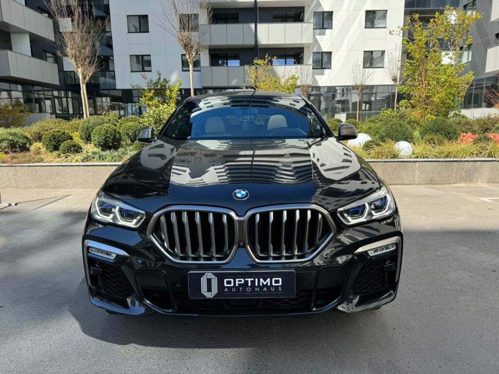 2020 BMW X6 M50i (530Cp)