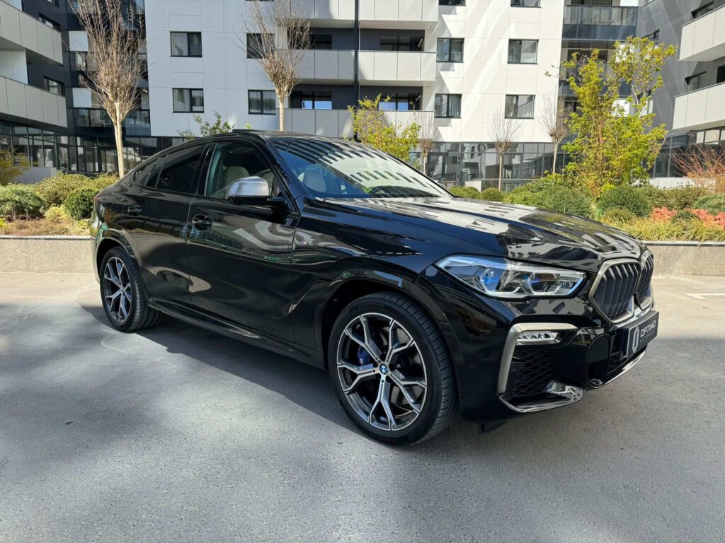 2020 BMW X6 M50i (530Cp)