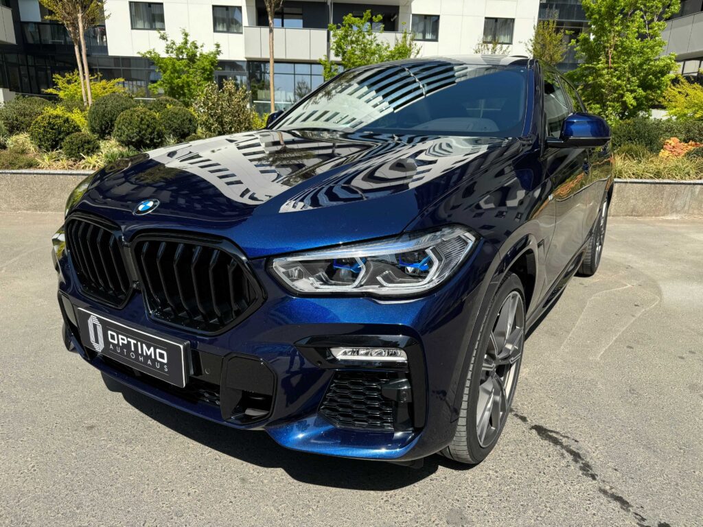 2021 BMW X6 M50i (530Cp)