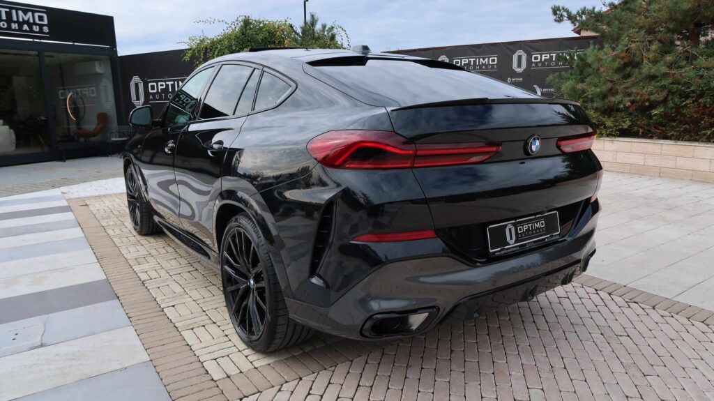 07/2024 BMW X6 xDrive 3.0d, M Pachet, MHEV, Black Sapphire Metallic