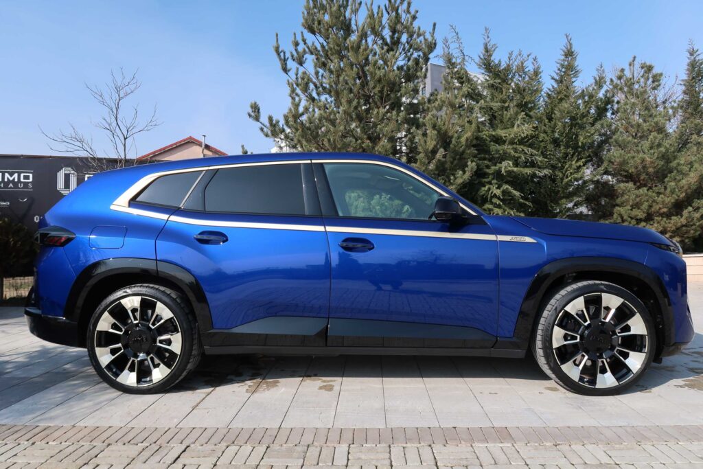 2024 BMW XM, 653Cp, Individual