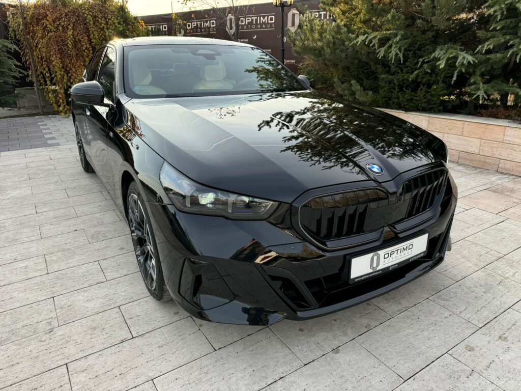 2024 BMW 520d Mild Hybrid, 5000KM